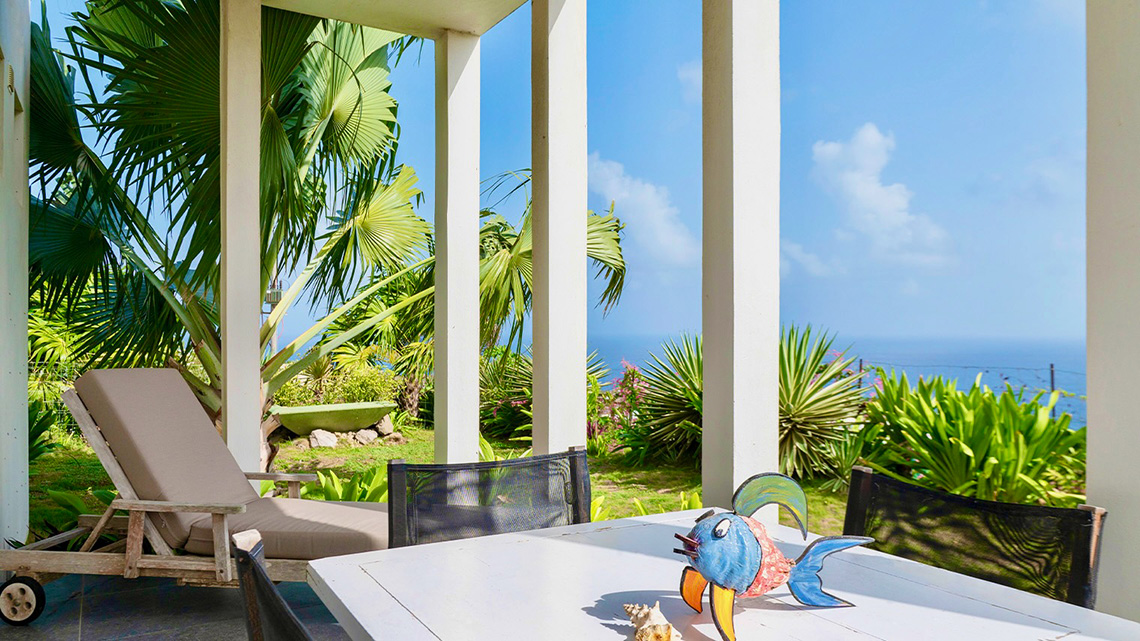 Whale Tails Hotel & Villas - outdoor terrace
