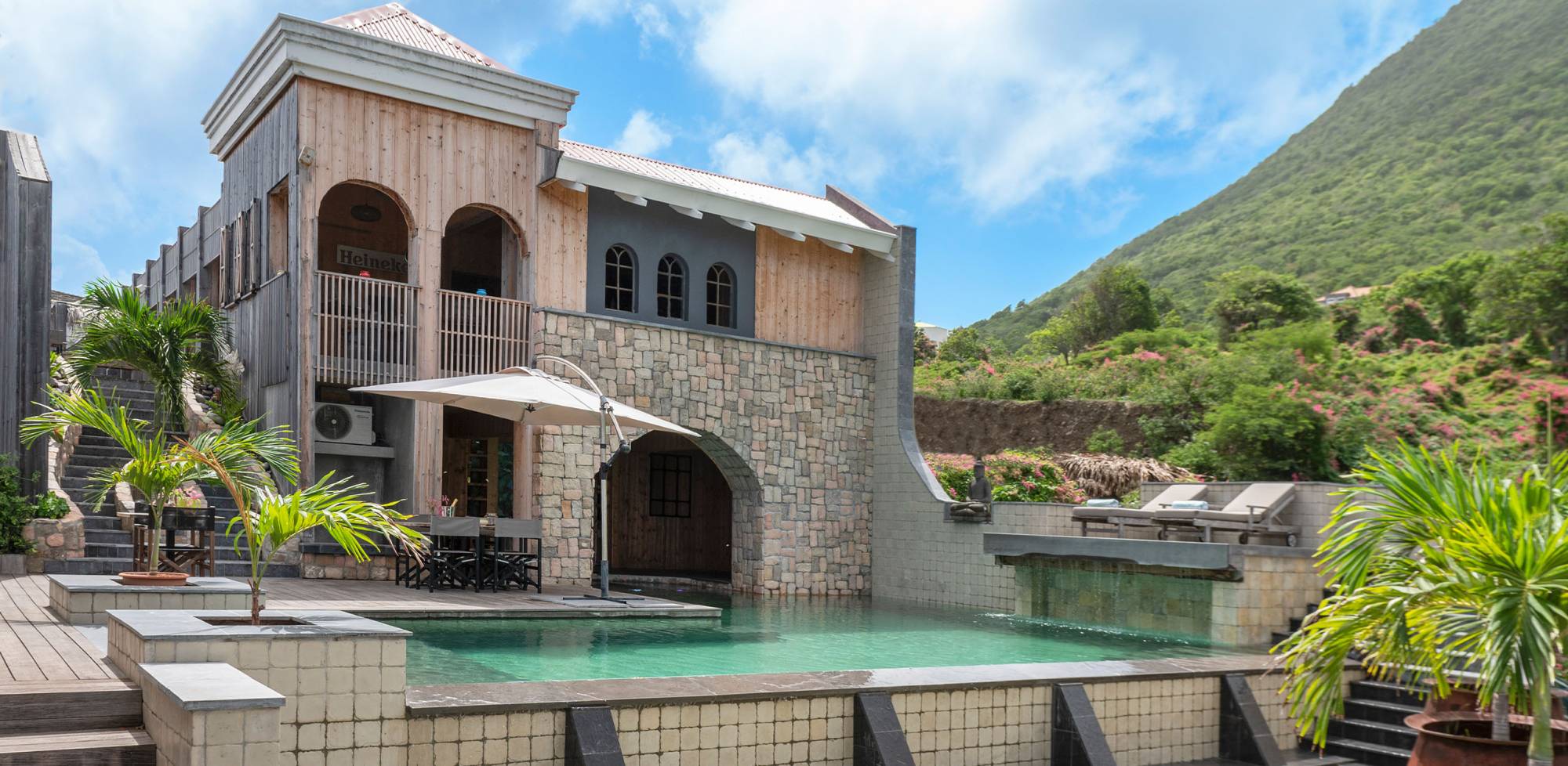 Whale Tails Hotel & Villas- Signature facade