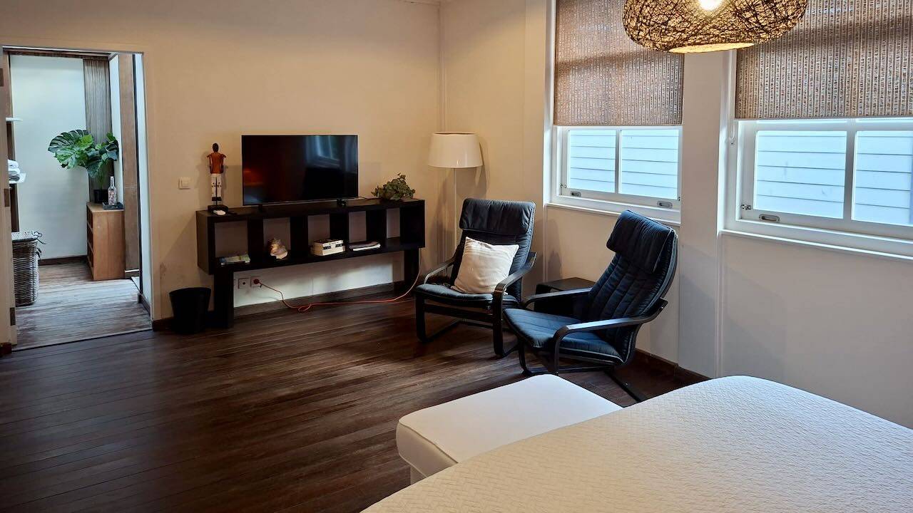 Pietermaai Boutique Hotel - Classic Living Room and TV